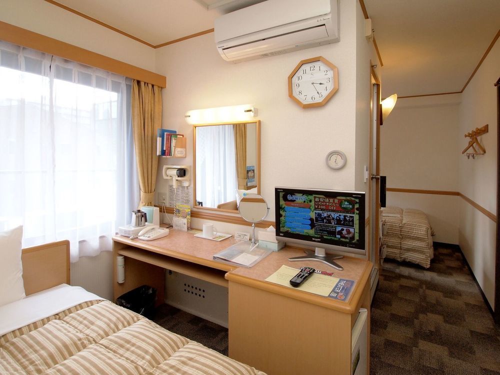 Toyoko Inn Maibara Eki Shinkansen Nishi Guchi Dış mekan fotoğraf